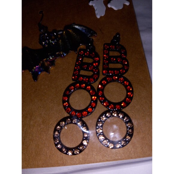 Halloween Earrings Set of 3 Ghost Studs Iridescent Dangle Bats & Rhinestone Boo - Picture 4 of 5